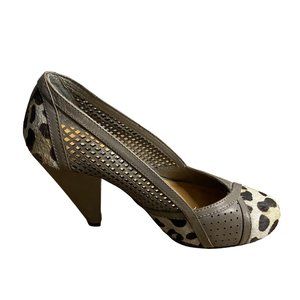 Naughty Monkey Women's Gray What's Her Name Platform Pumps